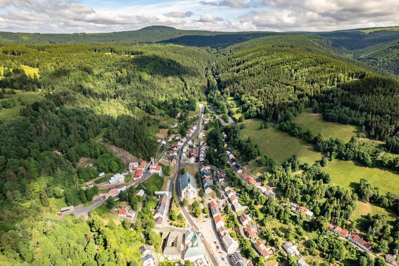 Apartmany Nad Slikovkou Jachymov Luaran gambar
